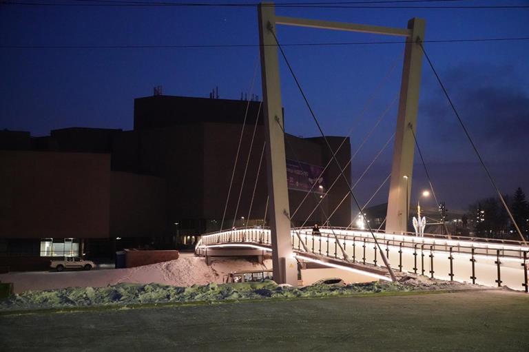В Красноярске открылся новый пешеходный мост