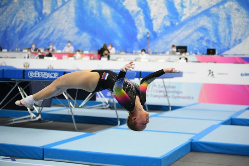 В Красноярске проходят всероссийские соревнования по прыжкам на батуте