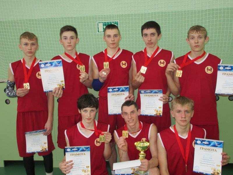 Команда Емельяновского района по баскетболу стала победителем группового этапа зональных соревнований среди команд центральных районов Красноярского края