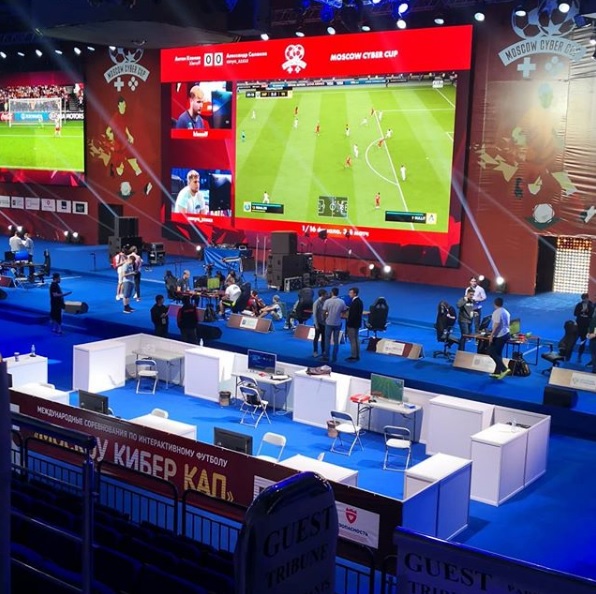 В Москве прошел турнир по FIFA19