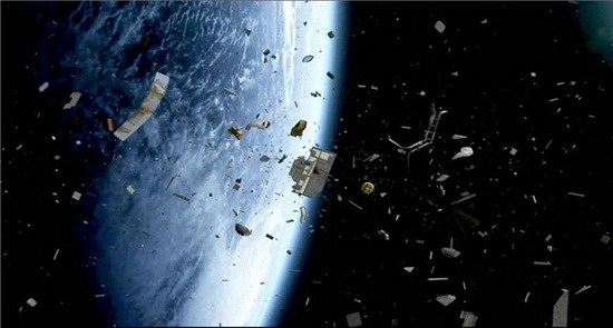 В СибГАУ предлагают создать космический уборщик мусора
