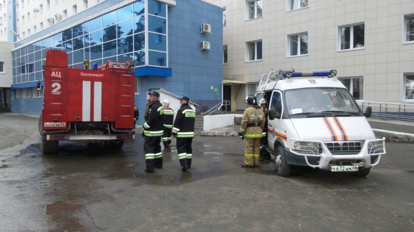 В Новосибирской областной больнице при крупном пожаре погиб пациент
