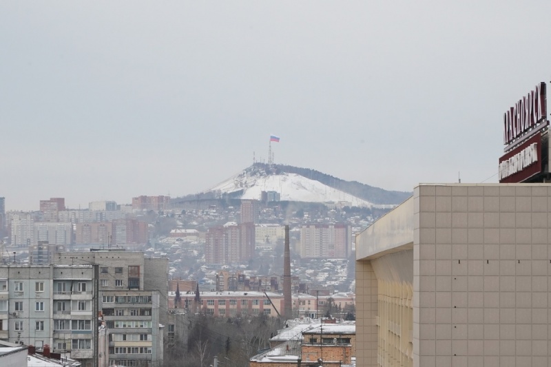В Красноярске установлен самый высокий в стране флагшток с российским триколором