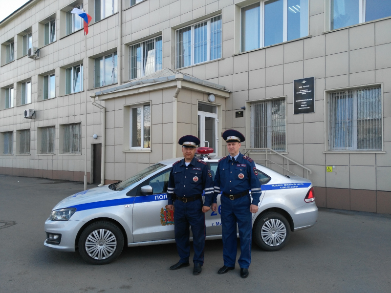 В Красноярском крае автоинспекторы предотвратили гибель людей