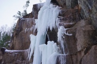 В национальном парке «Красноярские столбы» появился знаменитый ледяной водопад