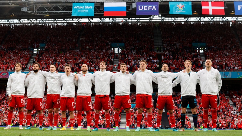 Сборная России по футболу вылетела с Евро-2020